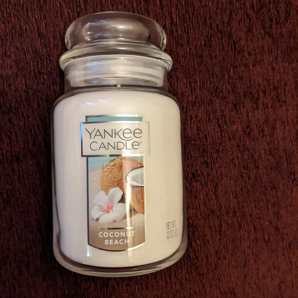 Yankee candle in Coconut beach scent